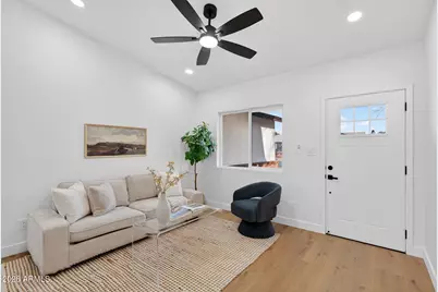 1327 W Highland Street, Chandler, AZ 85224 - Photo 5