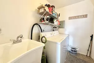 725 S Emerald Dr, Apache Junction, AZ 85119 - Photo 57