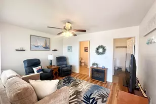 725 S Emerald Dr, Apache Junction, AZ 85119 - Photo 7