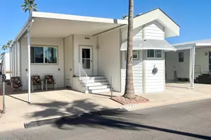 725 S Emerald Dr, Apache Junction, AZ 85119 - Photo 1