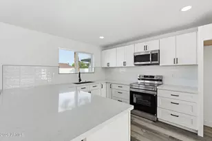 534 E Pebble Beach Dr, Tempe, AZ 85282 - Photo 11