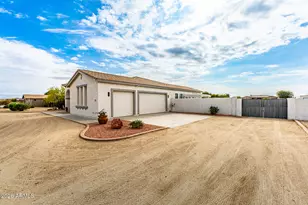 22909 W Sierra Ridge Way, Wittmann, AZ 85361 - Photo 21