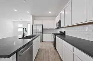 17017 W Molly Ln, Surprise, AZ 85387 - Photo 9