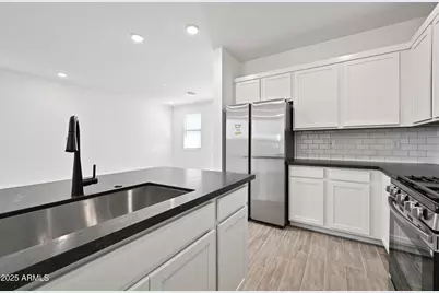 17017 W Molly Lane, Surprise, AZ 85387 - Photo 11