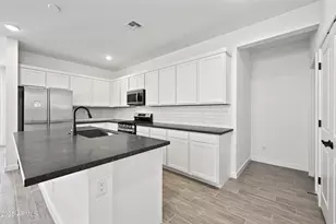 17017 W Molly Ln, Surprise, AZ 85387 - Photo 7