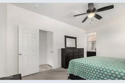 5751 N 71st Drive, Glendale, AZ 85303 - Photo 7