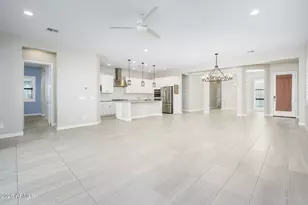 824 E Monte Wy, Phoenix, AZ 85042 - Photo 9