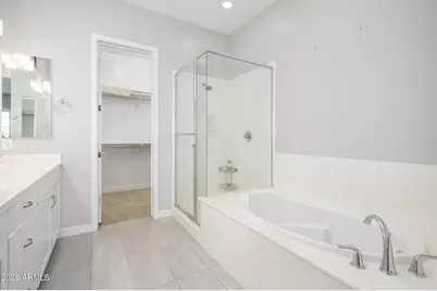 824 E Monte Way, Phoenix, AZ 85042 - Photo 15