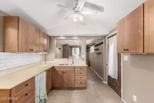 612 W Gleneagles Dr, Phoenix, AZ 85023 - Photo 43