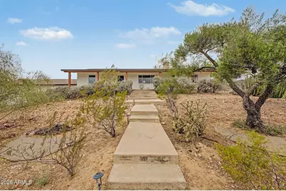 1702 E Griswold Road, Phoenix, AZ 85020 - Photo 1