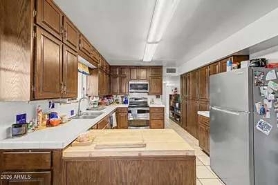 1702 E Griswold Road, Phoenix, AZ 85020 - Photo 11