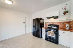 12026 N 113th Dr, Youngtown, AZ 85363 - Photo 9