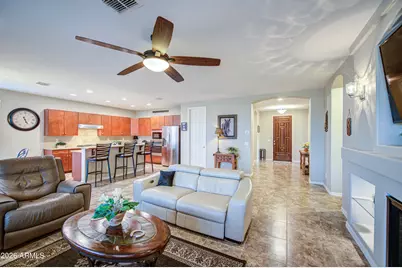 192 W Hackberry Avenue, San Tan Valley, AZ 85140 - Photo 3