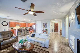 192 W Hackberry Ave, San Tan Valley, AZ 85140 - Photo 3