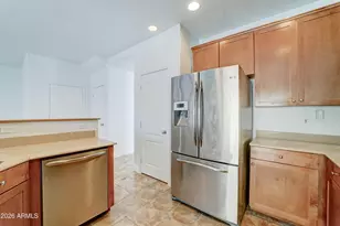 802 N 111th Dr, Avondale, AZ 85323 - Photo 9