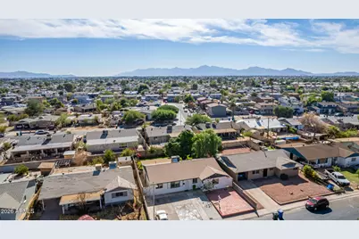 8151 W Clarendon Avenue, Phoenix, AZ 85033 - Photo 41