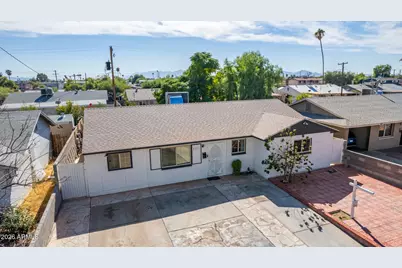 8151 W Clarendon Avenue, Phoenix, AZ 85033 - Photo 35