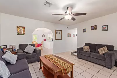 8151 W Clarendon Avenue, Phoenix, AZ 85033 - Photo 5