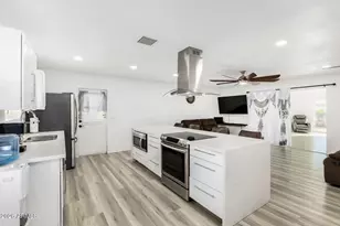 1561 W 5th St, Mesa, AZ 85201 - Photo 9