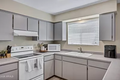 1245 W 11th Street, Tempe, AZ 85281 - Photo 11