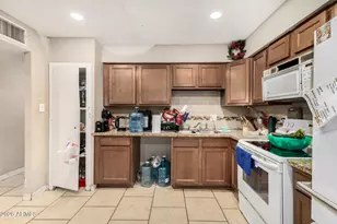 3829 N 81st Ave, Phoenix, AZ 85033 - Photo 11