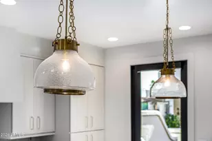 10215 N 100th Pl, Scottsdale, AZ 85258 - Photo 19