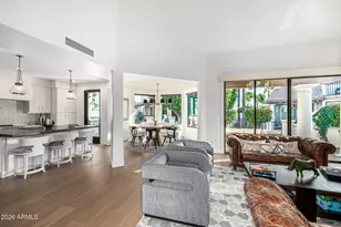 10215 N 100th Pl, Scottsdale, AZ 85258 - Photo 9