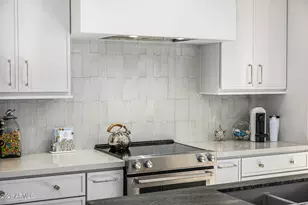 10215 N 100th Pl, Scottsdale, AZ 85258 - Photo 19