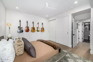 10215 N 100th Pl, Scottsdale, AZ 85258 - Photo 37