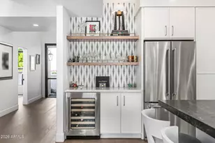 10215 N 100th Pl, Scottsdale, AZ 85258 - Photo 13