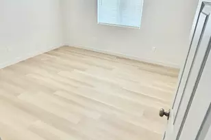 2042 N 64th Dr, Phoenix, AZ 85035 - Photo 21