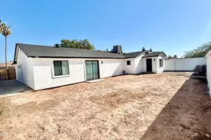 2042 N 64th Dr, Phoenix, AZ 85035 - Photo 35