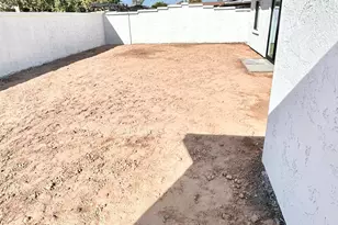 2042 N 64th Dr, Phoenix, AZ 85035 - Photo 37