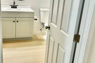 2042 N 64th Dr, Phoenix, AZ 85035 - Photo 27