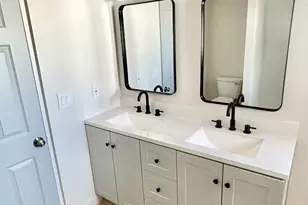 2042 N 64th Dr, Phoenix, AZ 85035 - Photo 33