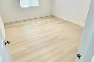 2042 N 64th Dr, Phoenix, AZ 85035 - Photo 23