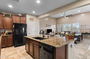 42774 W Darter Dr, Maricopa, AZ 85138 - Photo 9