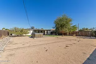 2715 W Royal Palm Rd, Phoenix, AZ 85051 - Photo 29