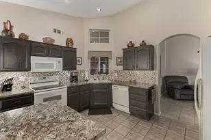 14981 W Verde Ln, Goodyear, AZ 85395 - Photo 9