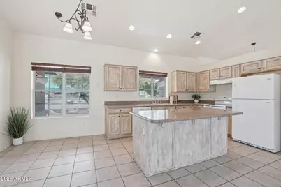 7821 N 173rd Avenue, Waddell, AZ 85355 - Photo 11