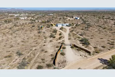 53040 W Whirly Bird Road, Maricopa, AZ 85139 - Photo 45