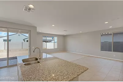 8956 W Luke Avenue, Glendale, AZ 85305 - Photo 15