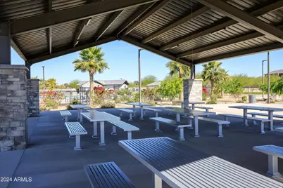 8956 W Luke Avenue, Glendale, AZ 85305 - Photo 43