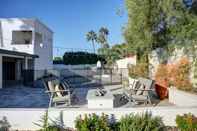 2016 E State Avenue, Phoenix, AZ 85020 - Photo 49