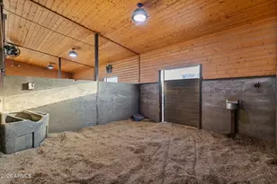 21620 W Buckwheat Ln, Congress, AZ 85332 - Photo 7