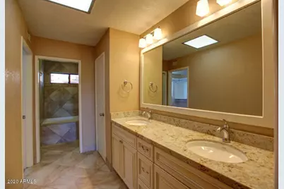 5669 N 78th Way, Scottsdale, AZ 85250 - Photo 13