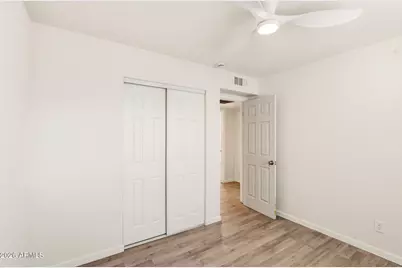 7909 W Pinchot Avenue, Phoenix, AZ 85033 - Photo 11