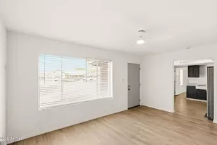 7909 W Pinchot Ave, Phoenix, AZ 85033 - Photo 7