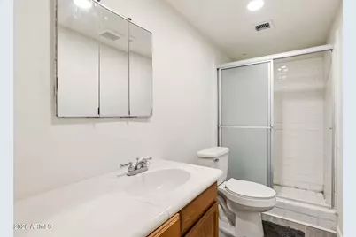 7909 W Pinchot Avenue, Phoenix, AZ 85033 - Photo 17