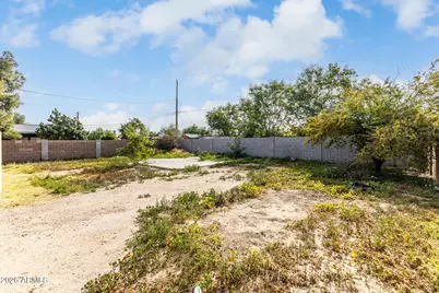 10815 W Apache Street, Avondale, AZ 85323 - Photo 27